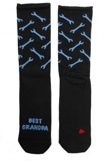 MATTI black socks for men with the text "BEST GRANDPA" in English | BestSockDrawer.com